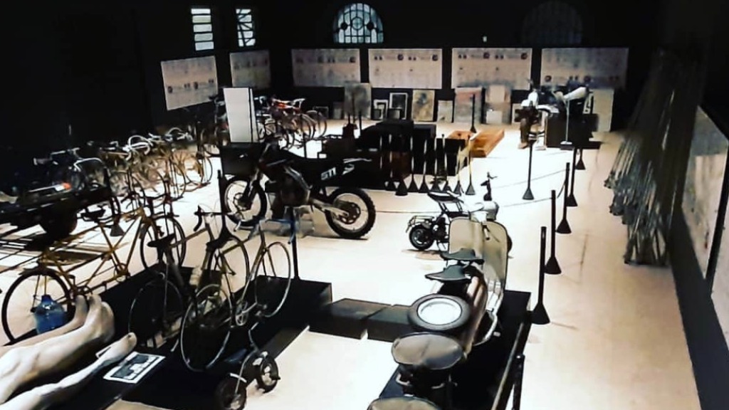 A maior lenda da Moto Velocidade inaugura Museu